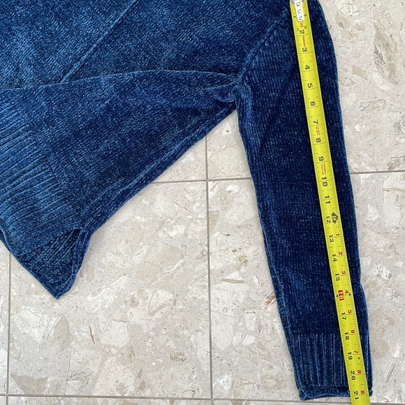 Oversized chenille sweater - Picture 12 of 13